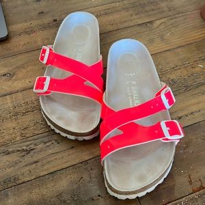 Yao Birko-Flor Patent Neon Pink